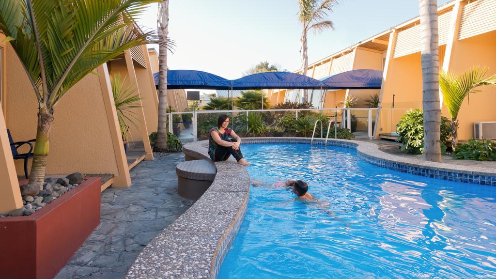 Oasis Beach Motel Taupo Luaran gambar