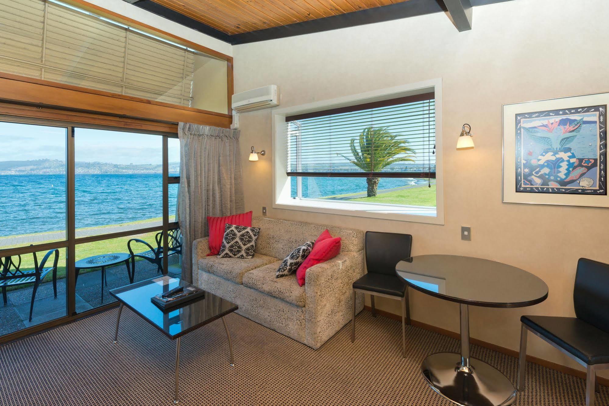 Oasis Beach Motel Taupo Luaran gambar